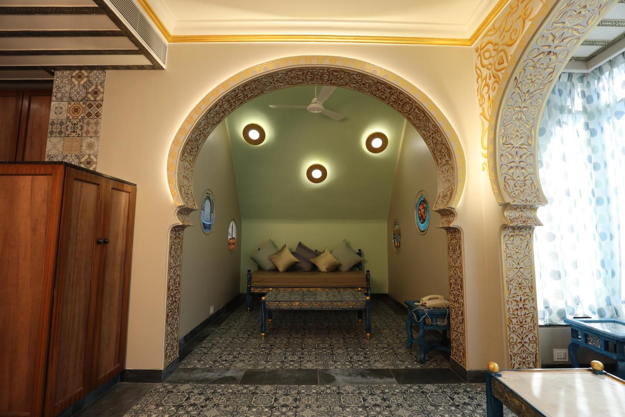 Neonz Resort & Club Ānand Kültér fotó